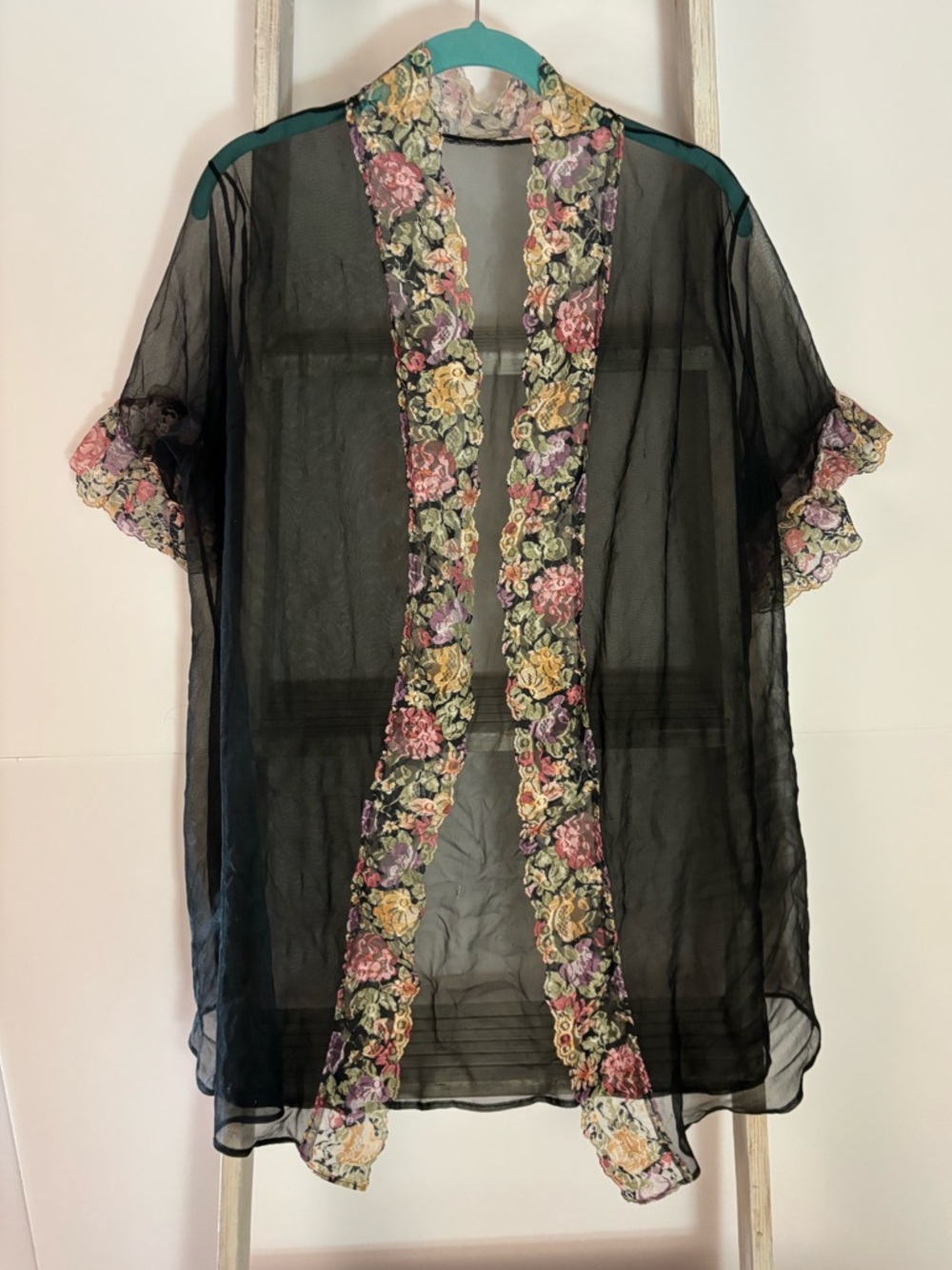 Vintage womens XL Sheer Floral-Trim Kimono, fairy, cottagecore, whimsigoth, lace